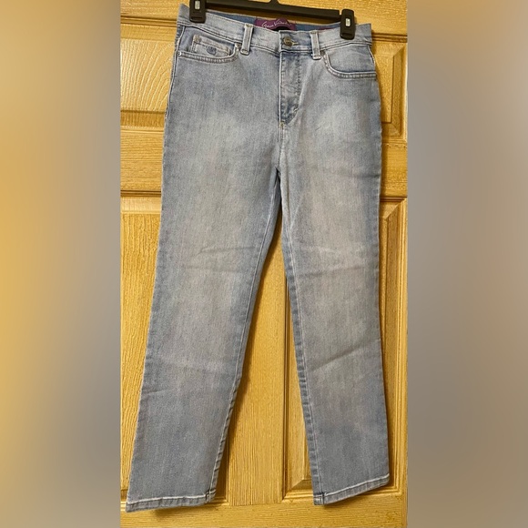 NWT Women’s Gloria Vanderbilt jeans size 6PS - Picture 1 of 8
